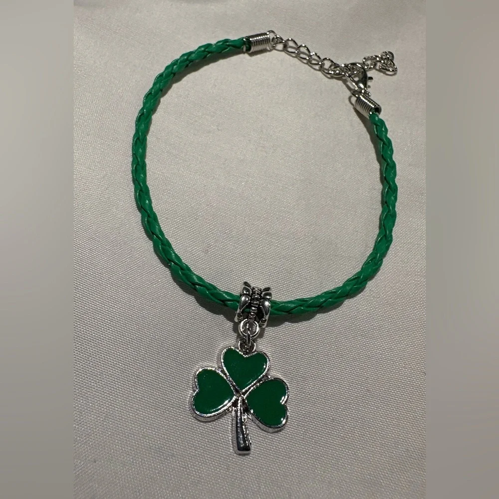 3 LEAF CLOVER | Silver Toned Lucky Irish Shamrock Charm on Rope Woven Bracelet